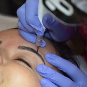 Brwi permanentne metodą włoskową, Bielsko-Biała, styczeń 2017.